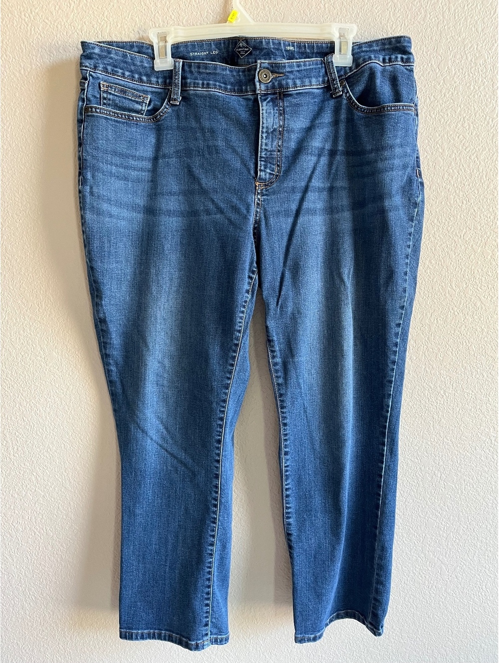 St. John's Bay Women's Straight Leg Jeans Size 18W Blue Denim